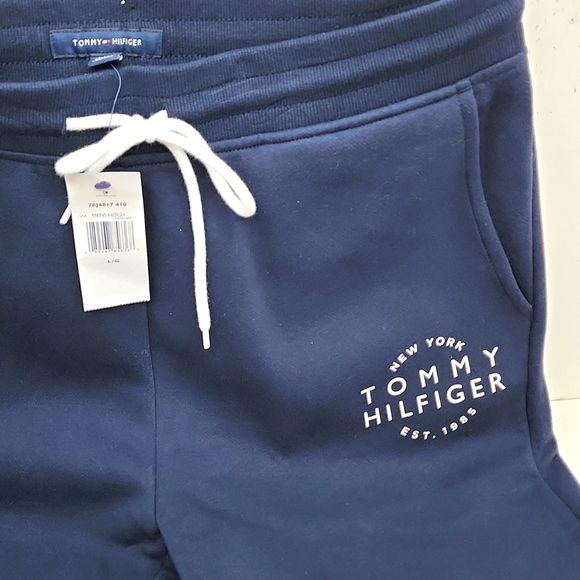 TOMMY HILFIGER SWEATPANTS IN NAVY BLUE - Picture 2 of 12